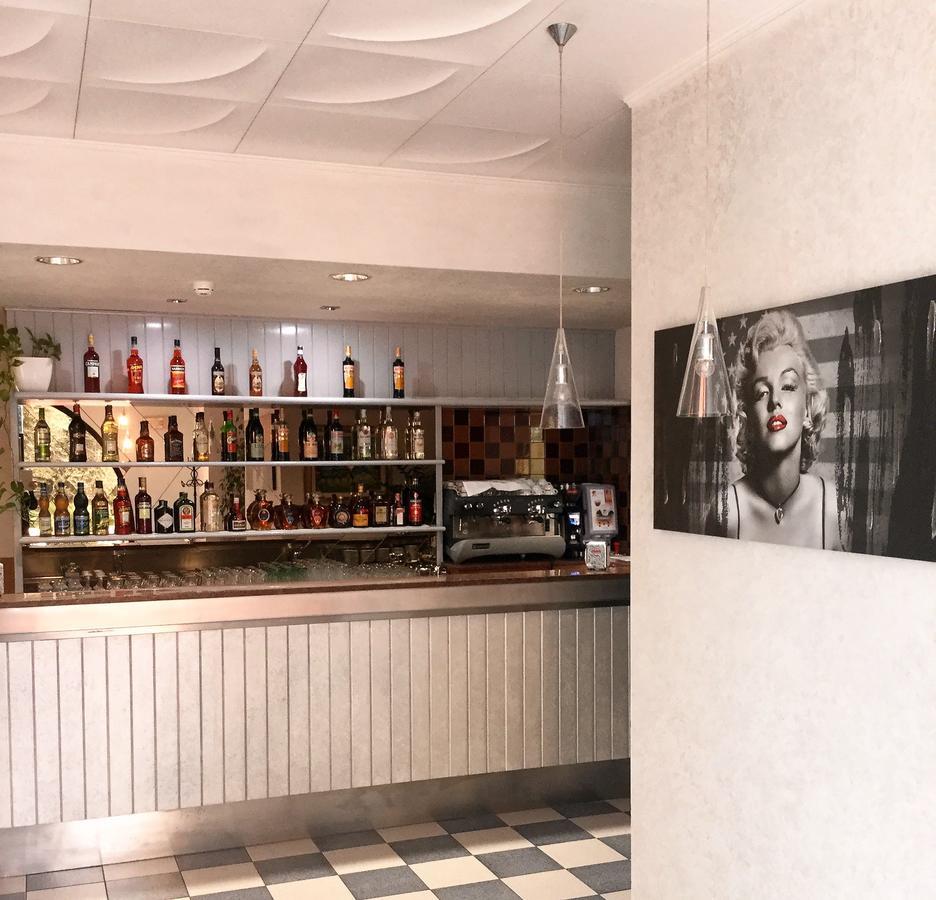 Hotel Oceano Песк'єра-дель-Гарда Екстер'єр фото