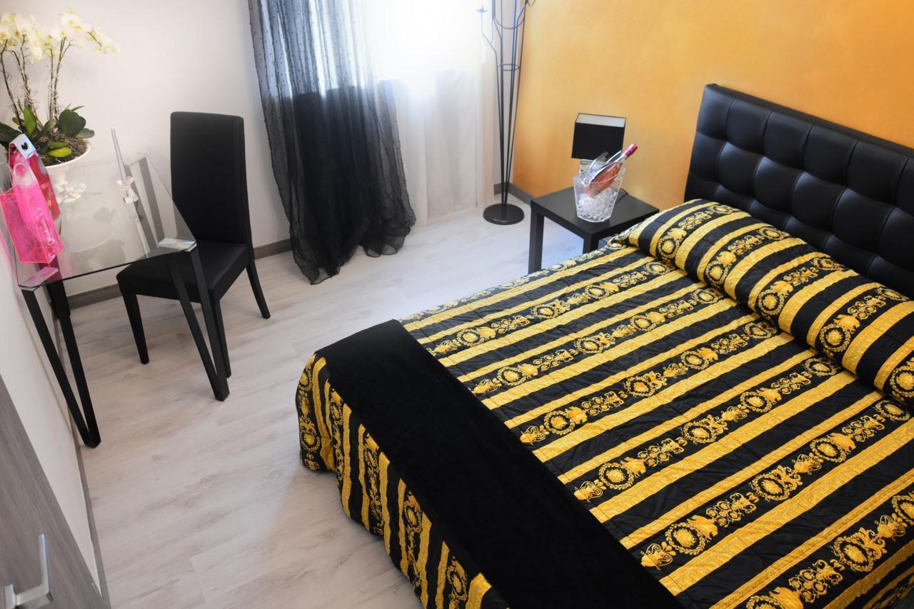 Hotel Oceano Песк'єра-дель-Гарда Екстер'єр фото