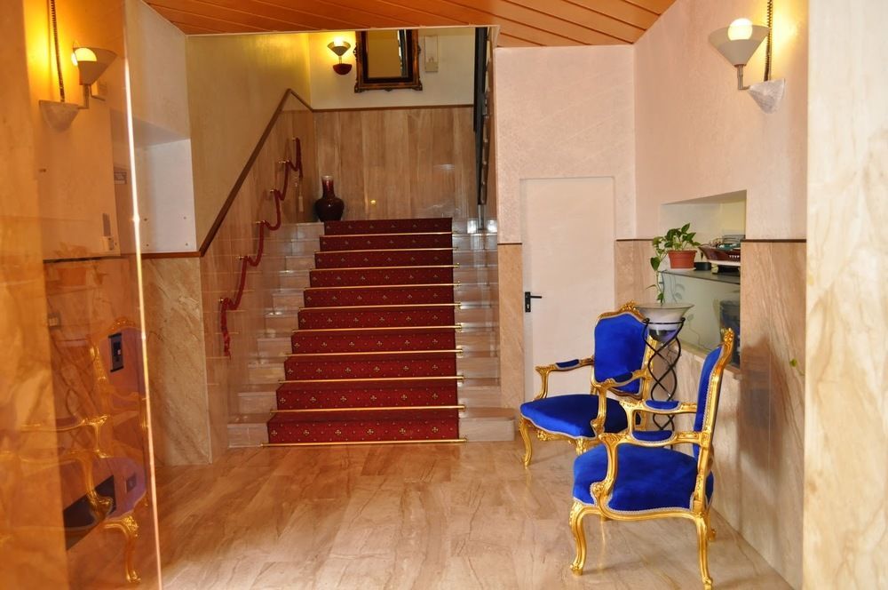 Hotel Oceano Песк'єра-дель-Гарда Екстер'єр фото