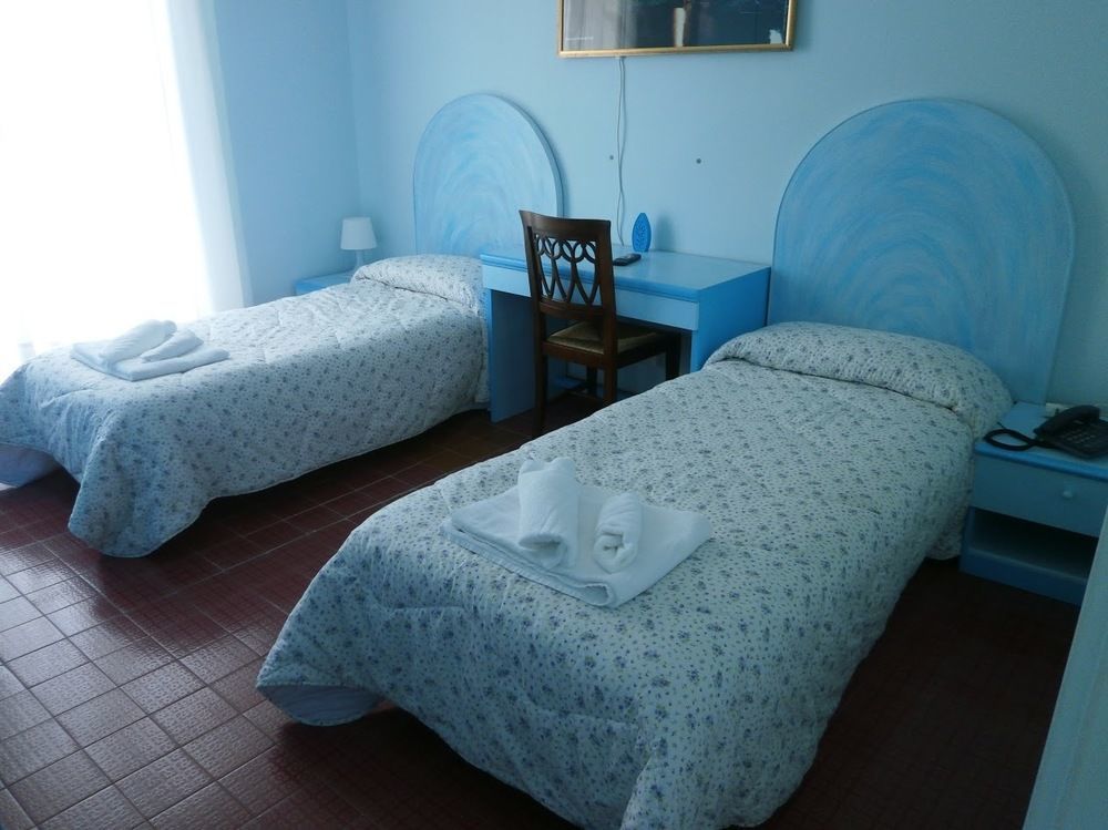 Hotel Oceano Песк'єра-дель-Гарда Екстер'єр фото