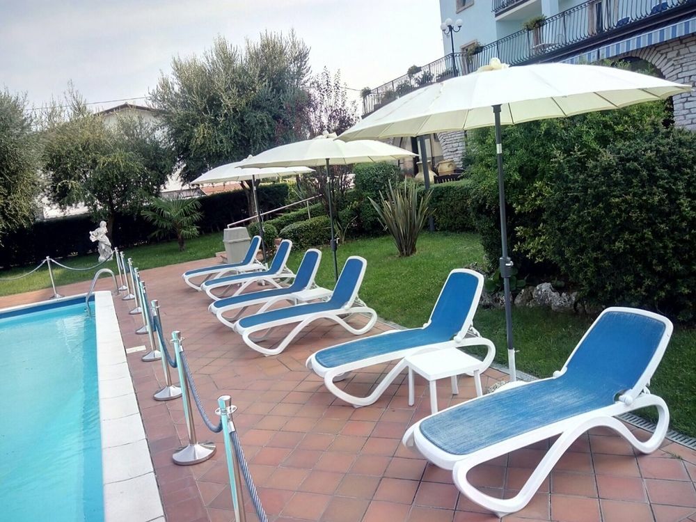 Hotel Oceano Песк'єра-дель-Гарда Екстер'єр фото