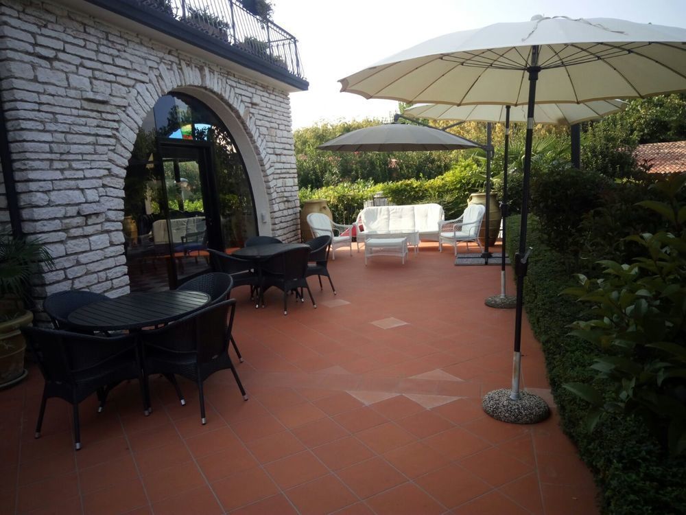 Hotel Oceano Песк'єра-дель-Гарда Екстер'єр фото
