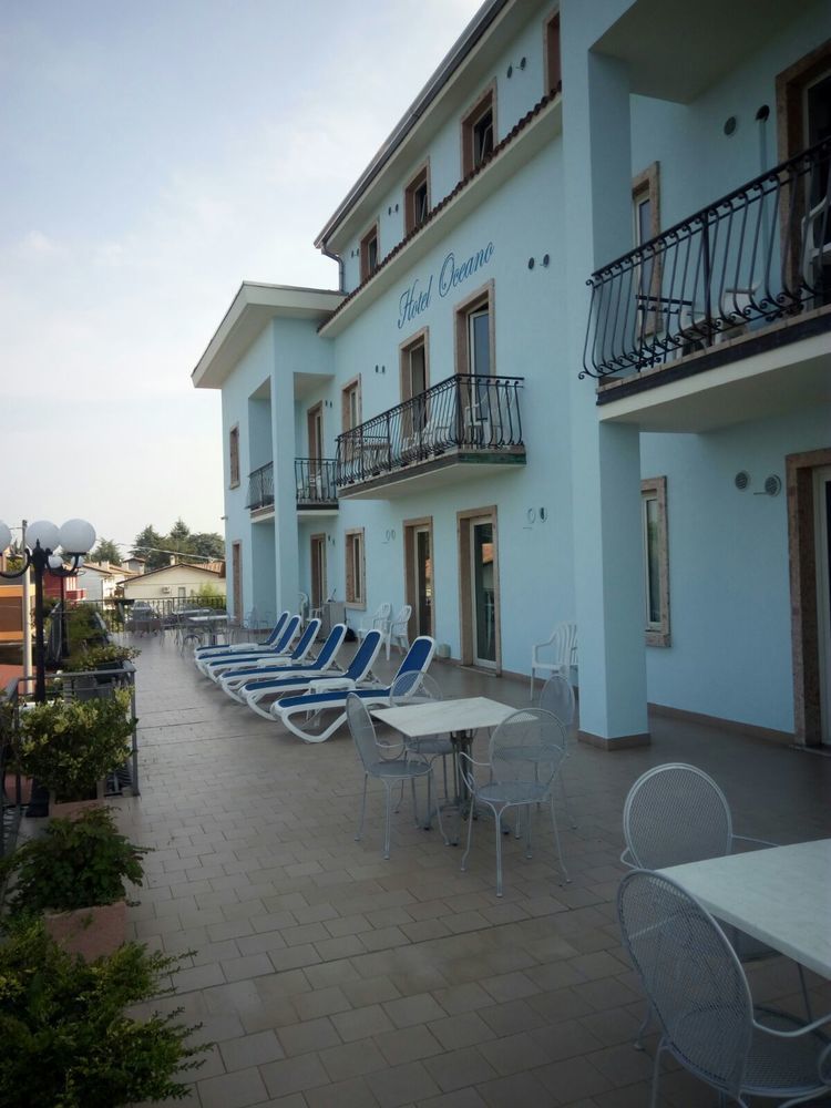 Hotel Oceano Песк'єра-дель-Гарда Екстер'єр фото